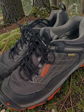 Keen Men's Size 10 Saltzman Grey Orange Lace Up Waterproof Hiking Shoes Boots